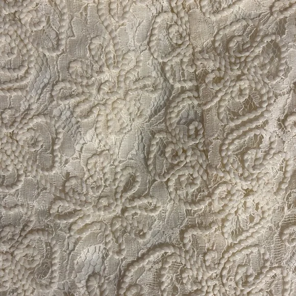 White lace set - Picture 3 of 5